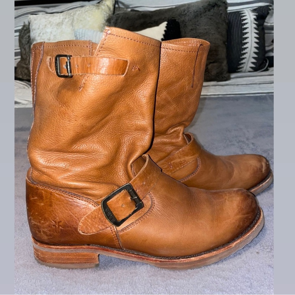 Veronica Short Slouchy Frye Boot - Tan